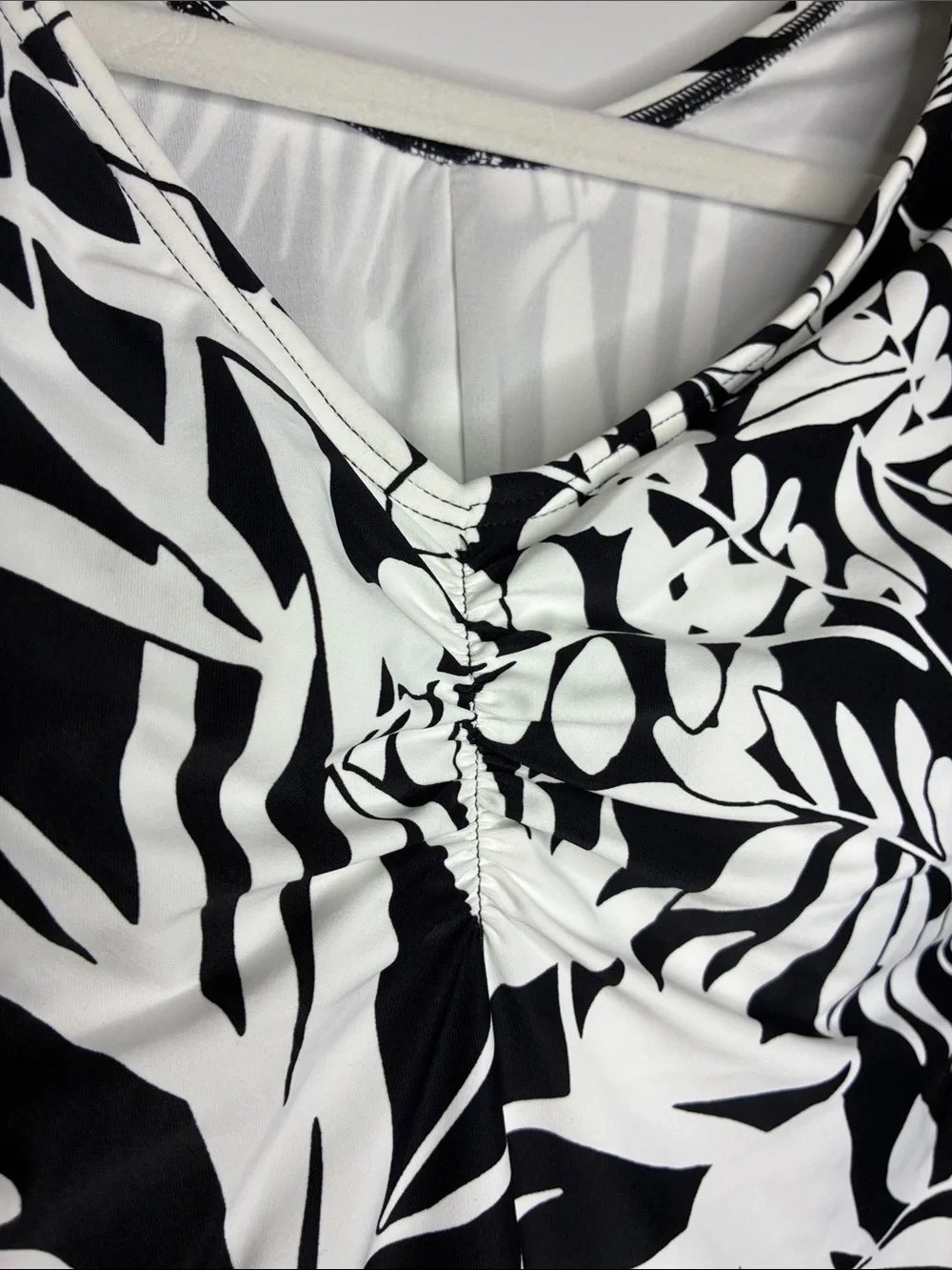 NWT Talbots Black & White Tropical Leaf Short-Sleeve One-Piece